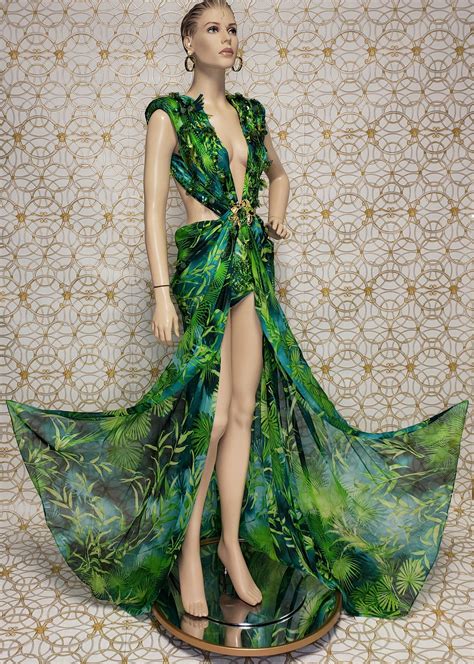 jlo goldenes versace kleid|green jungle versace dress.